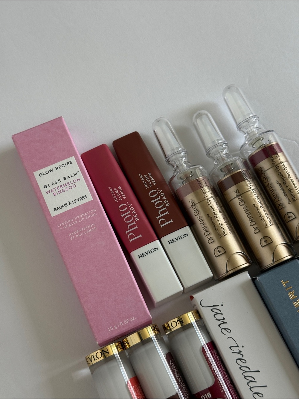 Luxurious Lip Set - Picture 3 of 4